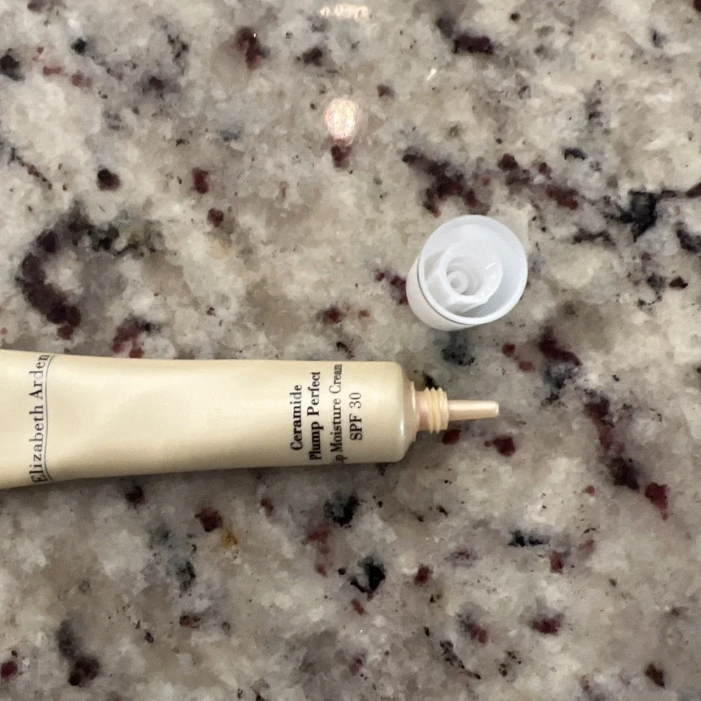 Elizabeth Arden Ceramide Plump Perfect Lip Moisture Cream NEW